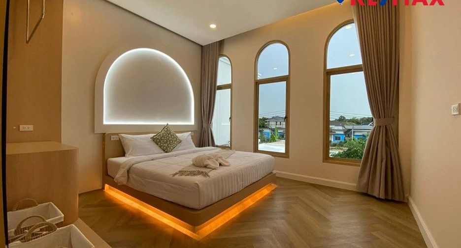 For sale 5 bedrooms house in East Pattaya, Pattaya