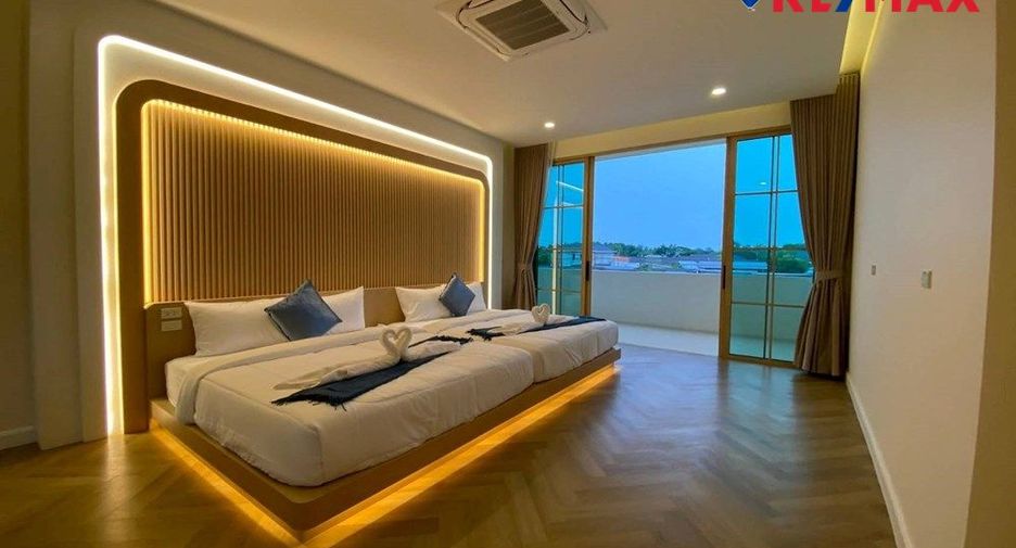 For sale 5 bedrooms house in East Pattaya, Pattaya