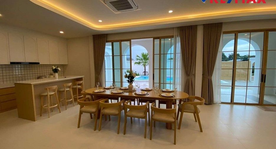 For sale 5 bedrooms house in East Pattaya, Pattaya