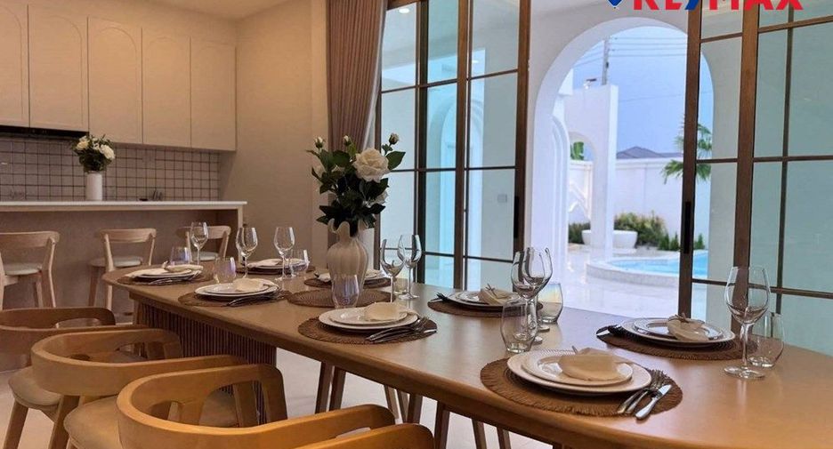 For sale 5 bedrooms house in East Pattaya, Pattaya