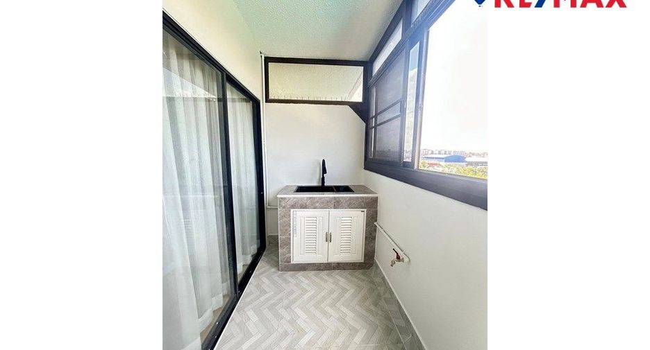 For sale 1 bed condo in East Pattaya, Pattaya