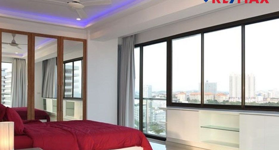 For sale 3 bedrooms condo in Pratumnak, Pattaya