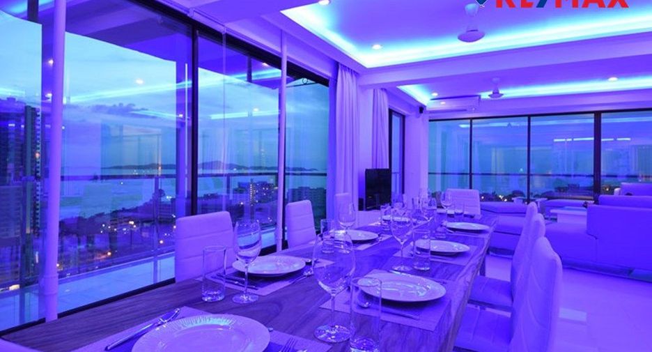 For sale 3 bedrooms condo in Pratumnak, Pattaya