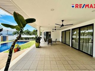 For sale 4 bedrooms house in Bang Lamung, Chonburi