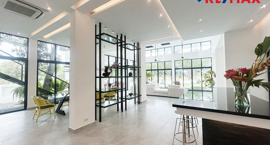 Haus zum Kauf mit 4 Zimmer in Huay Yai, Pattaya