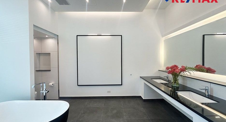 Haus zum Kauf mit 4 Zimmer in Huay Yai, Pattaya