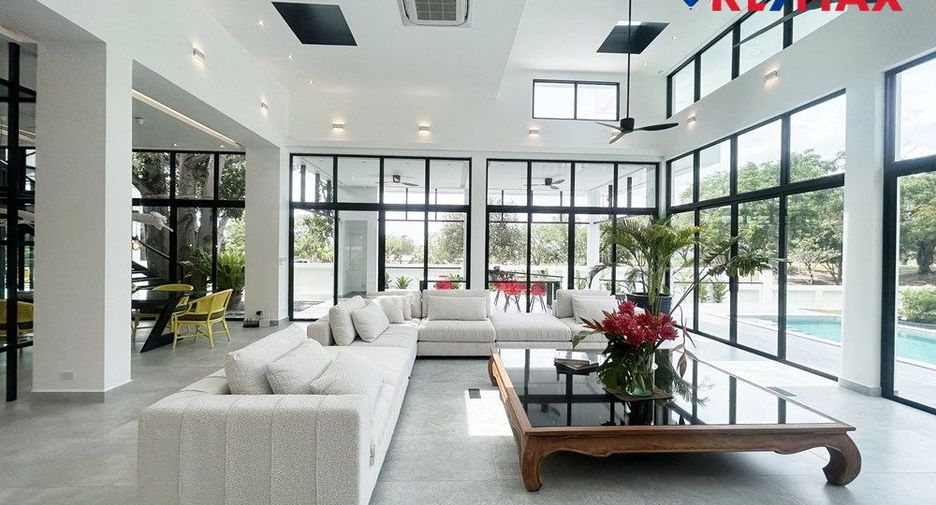 Haus zum Kauf mit 4 Zimmer in Huay Yai, Pattaya