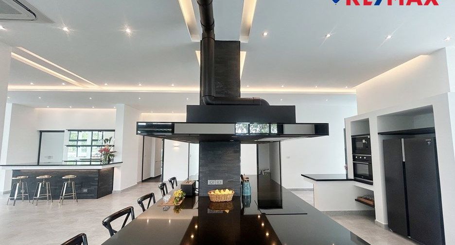 Haus zum Kauf mit 4 Zimmer in Huay Yai, Pattaya