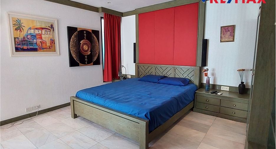For sale 3 bedrooms condo in North Pattaya, Pattaya