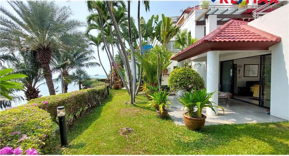 For sale 3 bedrooms condo in North Pattaya, Pattaya