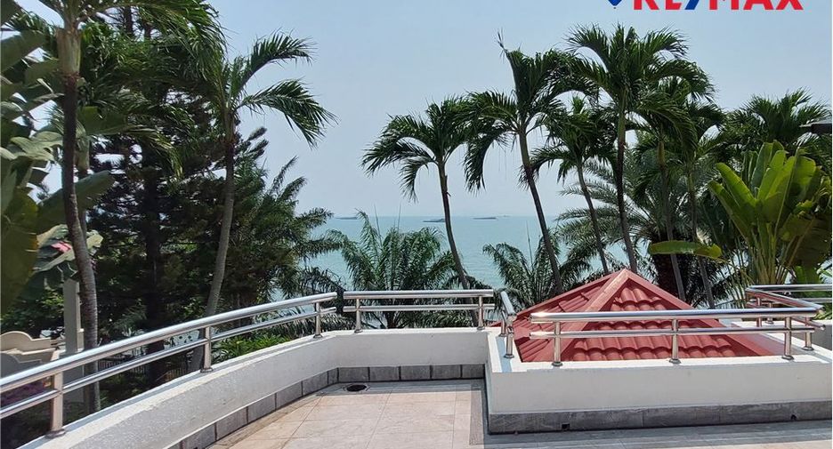 For sale 3 bedrooms condo in North Pattaya, Pattaya