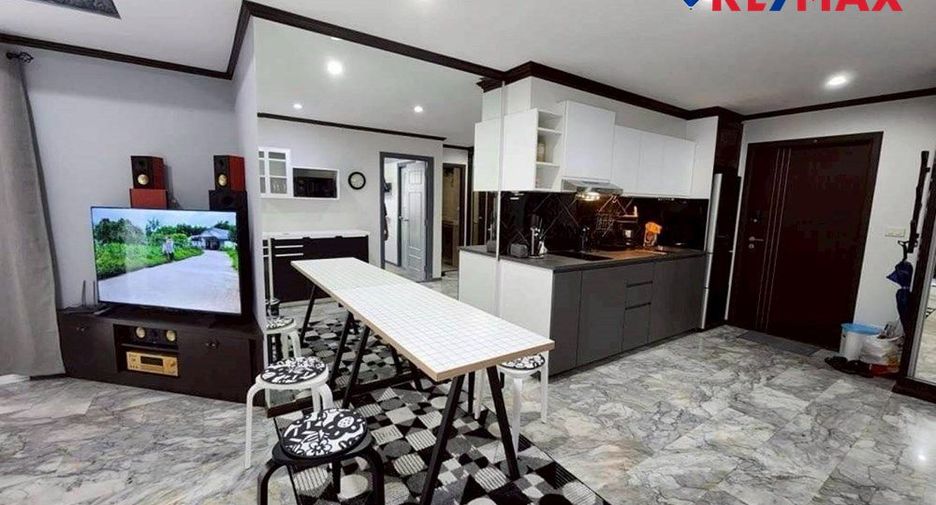 For sale 2 bedrooms condo in Pratumnak, Pattaya