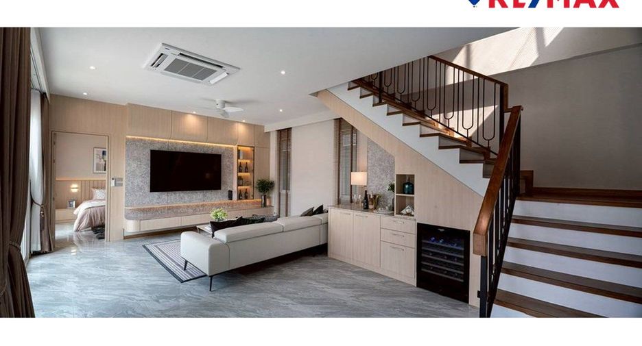 For sale 7 ベッドルーム house in East Pattaya, Pattaya