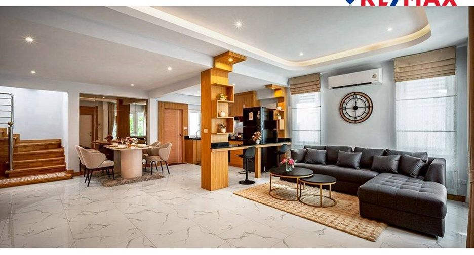 For sale 4 bedrooms house in South Pattaya, Pattaya