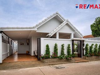 For sale 4 bedrooms house in Bang Lamung, Chonburi