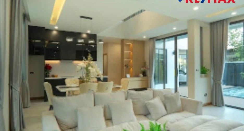 À vendre 4 chambres maison à Huay Yai, Pattaya