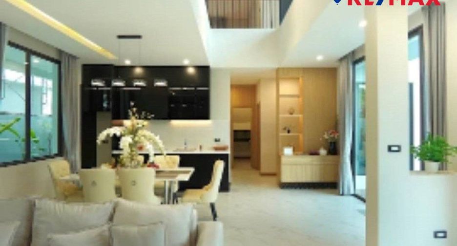À vendre 4 chambres maison à Huay Yai, Pattaya