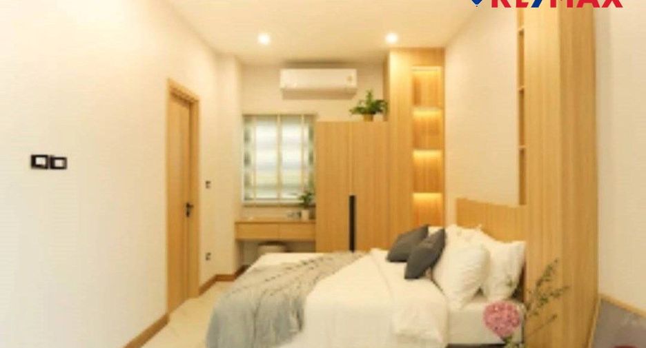 À vendre 4 chambres maison à Huay Yai, Pattaya