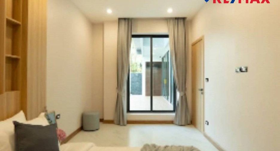 À vendre 4 chambres maison à Huay Yai, Pattaya