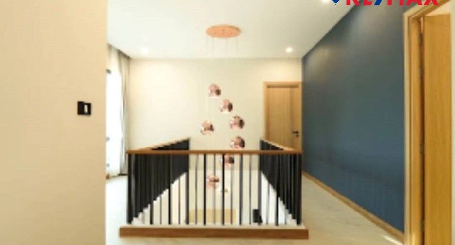 À vendre 4 chambres maison à Huay Yai, Pattaya