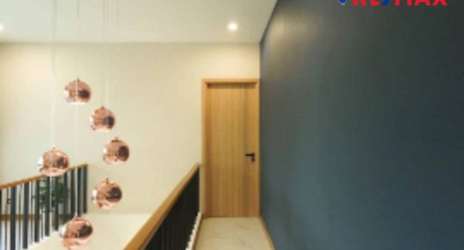 À vendre 4 chambres maison à Huay Yai, Pattaya