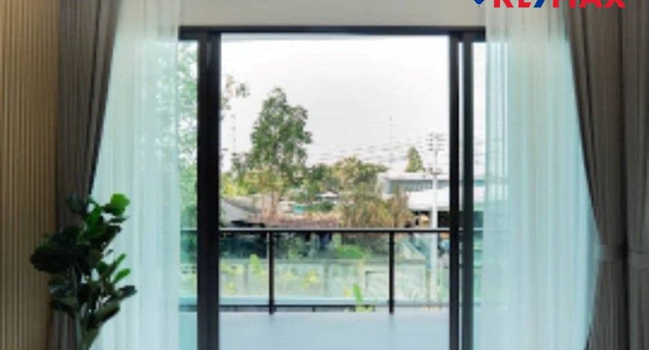 À vendre 4 chambres maison à Huay Yai, Pattaya