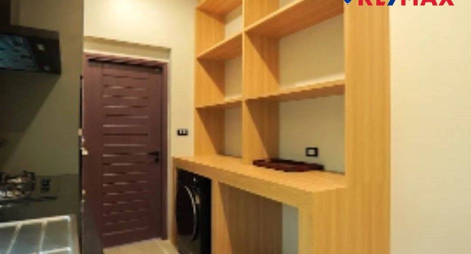 À vendre 4 chambres maison à Huay Yai, Pattaya