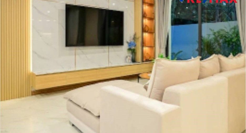 À vendre 4 chambres maison à Huay Yai, Pattaya
