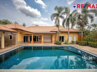 For sale 5 ベッドルーム house in Bang Lamung, Chonburi