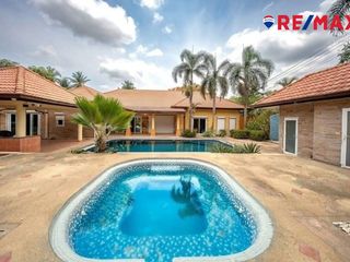 For sale 5 ベッドルーム house in Bang Lamung, Chonburi