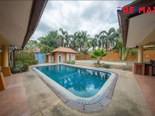 For sale 5 ベッドルーム house in Bang Lamung, Chonburi