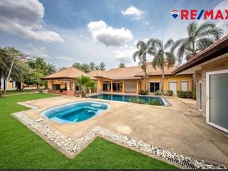 For sale 5 ベッドルーム house in Bang Lamung, Chonburi