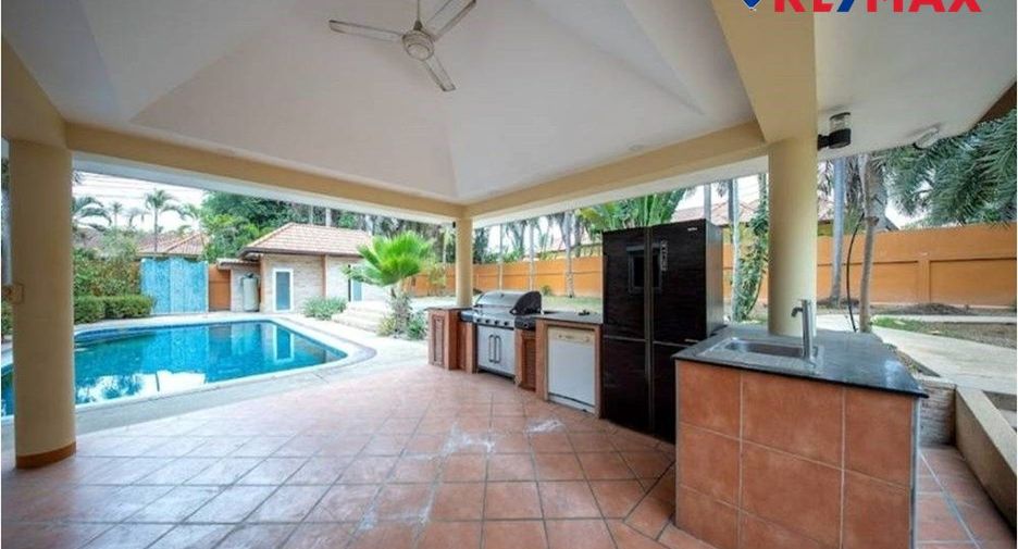 For sale 5 ベッドルーム house in East Pattaya, Pattaya