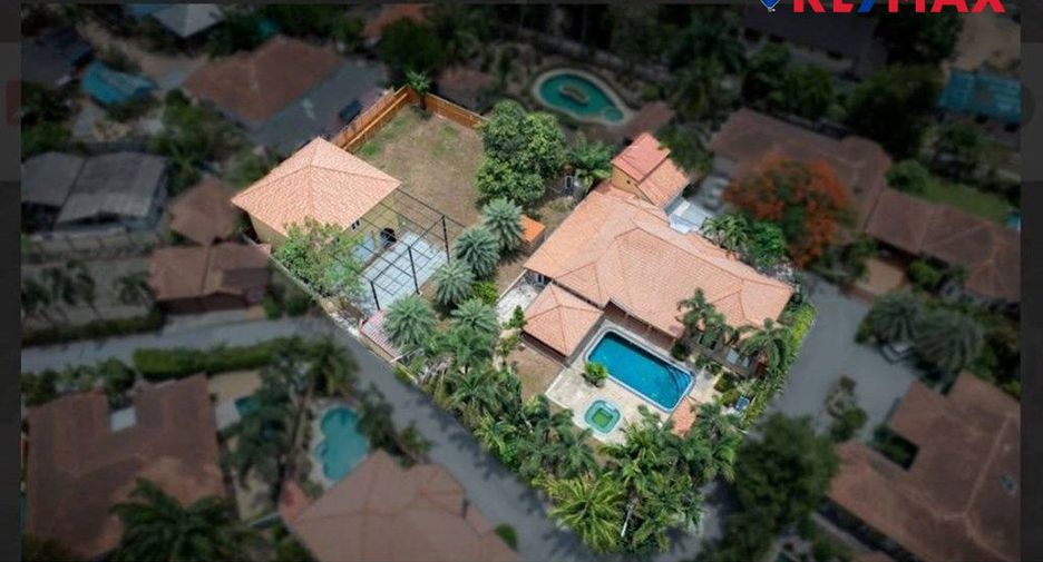 For sale 5 ベッドルーム house in East Pattaya, Pattaya