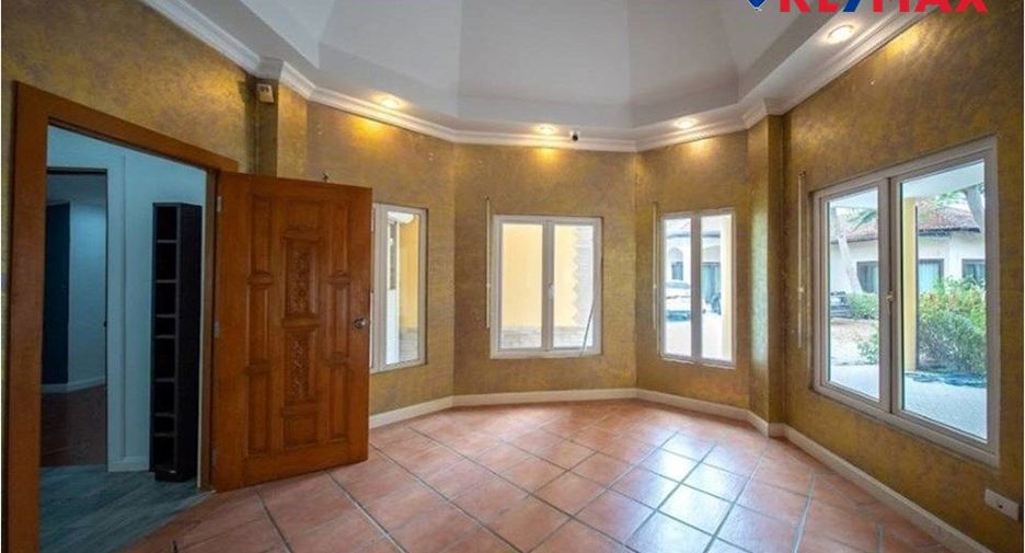 For sale 5 ベッドルーム house in East Pattaya, Pattaya