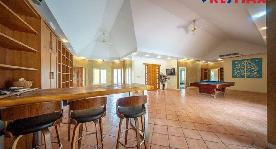 For sale 5 ベッドルーム house in East Pattaya, Pattaya