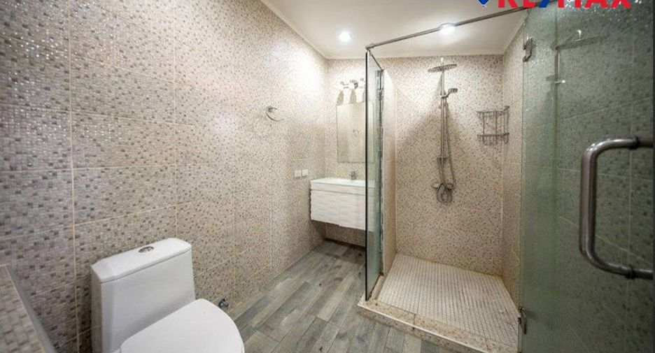For sale 5 ベッドルーム house in East Pattaya, Pattaya
