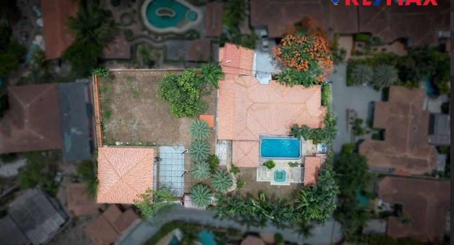 For sale 5 ベッドルーム house in East Pattaya, Pattaya