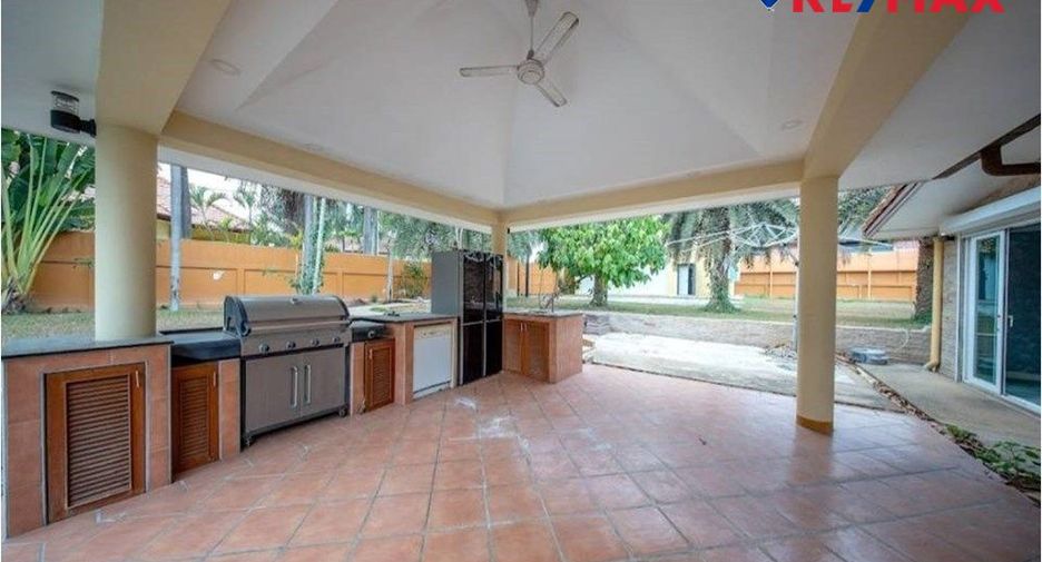 For sale 5 ベッドルーム house in East Pattaya, Pattaya