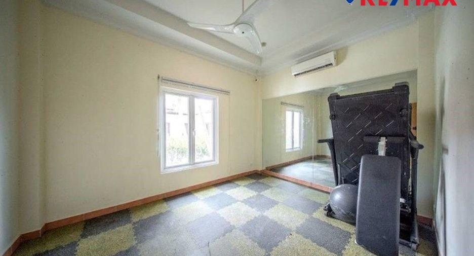 For sale 5 ベッドルーム house in East Pattaya, Pattaya