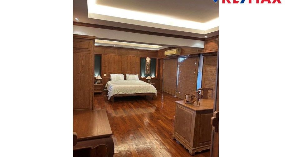For sale 2 bedrooms condo in Pratumnak, Pattaya