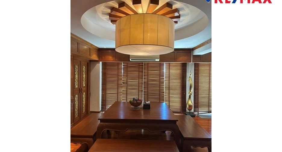 For sale 2 bedrooms condo in Pratumnak, Pattaya