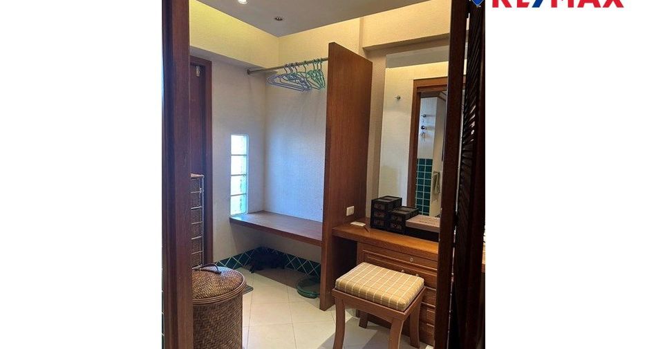 For sale 2 bedrooms condo in Pratumnak, Pattaya