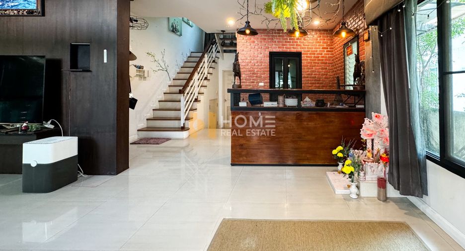 Haus zum Kauf mit 3 Zimmer in Thung Khru, Bangkok