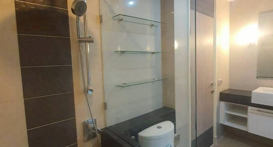 Аренда и продажа 2 спальни кондо в Щаттхана, Бангкок