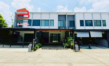 For sale 3 bedrooms townhouse in Mueang Nonthaburi, Nonthaburi