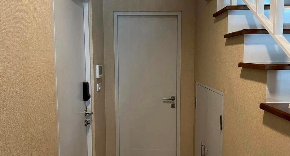 À louer 4 chambres maison à Bang Phli, Samut Prakan