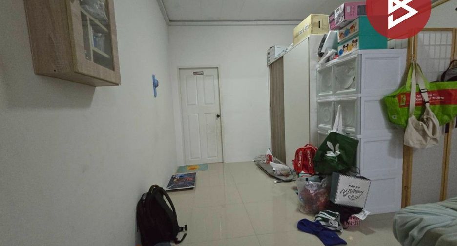For sale 3 bedrooms retail Space in Si Racha, Chonburi