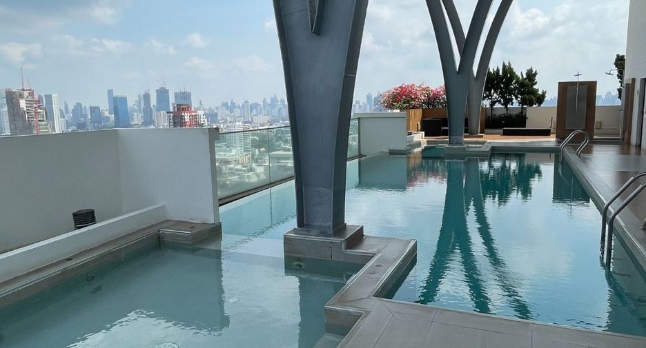 For rent and for sale 2 bedrooms condo in Yan Nawa, Bangkok