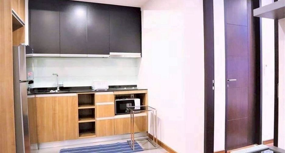 For sale 1 bed condo in Pathum Wan, Bangkok